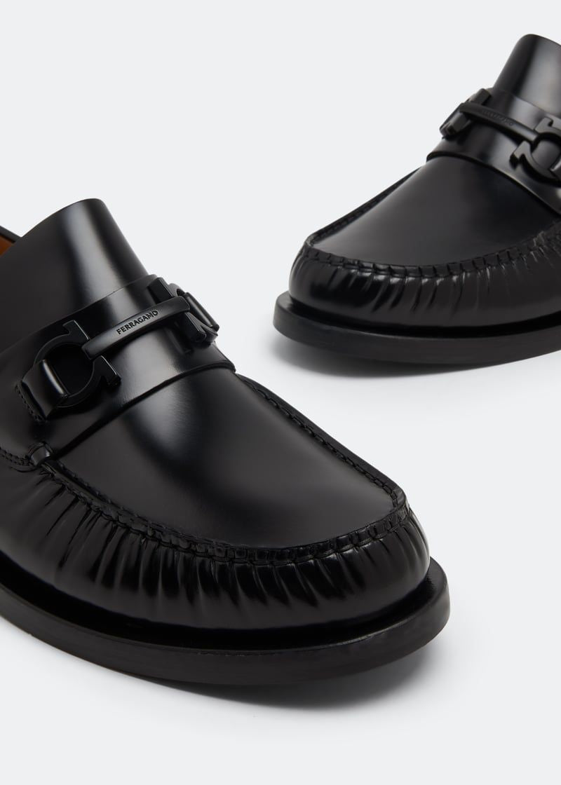 MOCASIN WITH BLACK GANCINI DECORATION Ferragamo