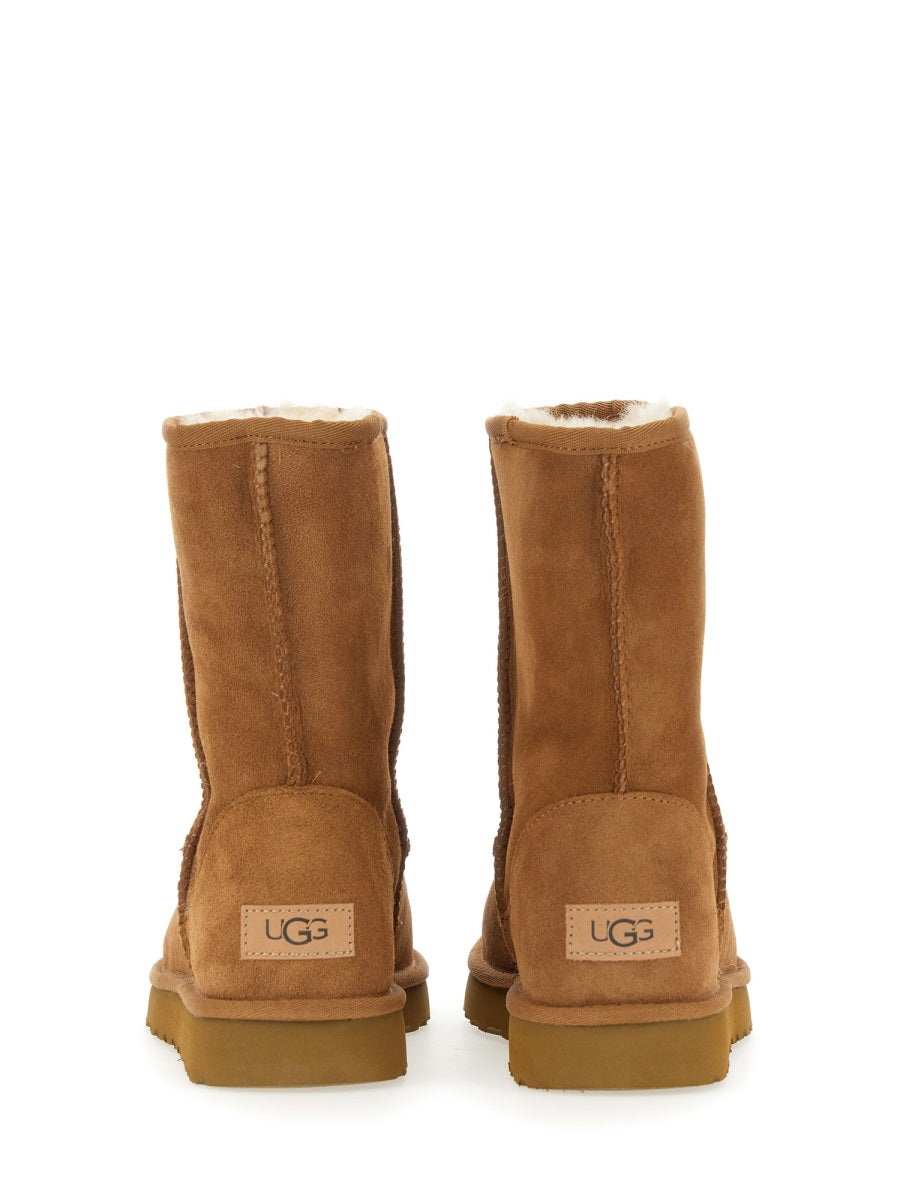 CAMEL SUEDE CLASSIC SHORT II ANKLE BOOTS Ugg