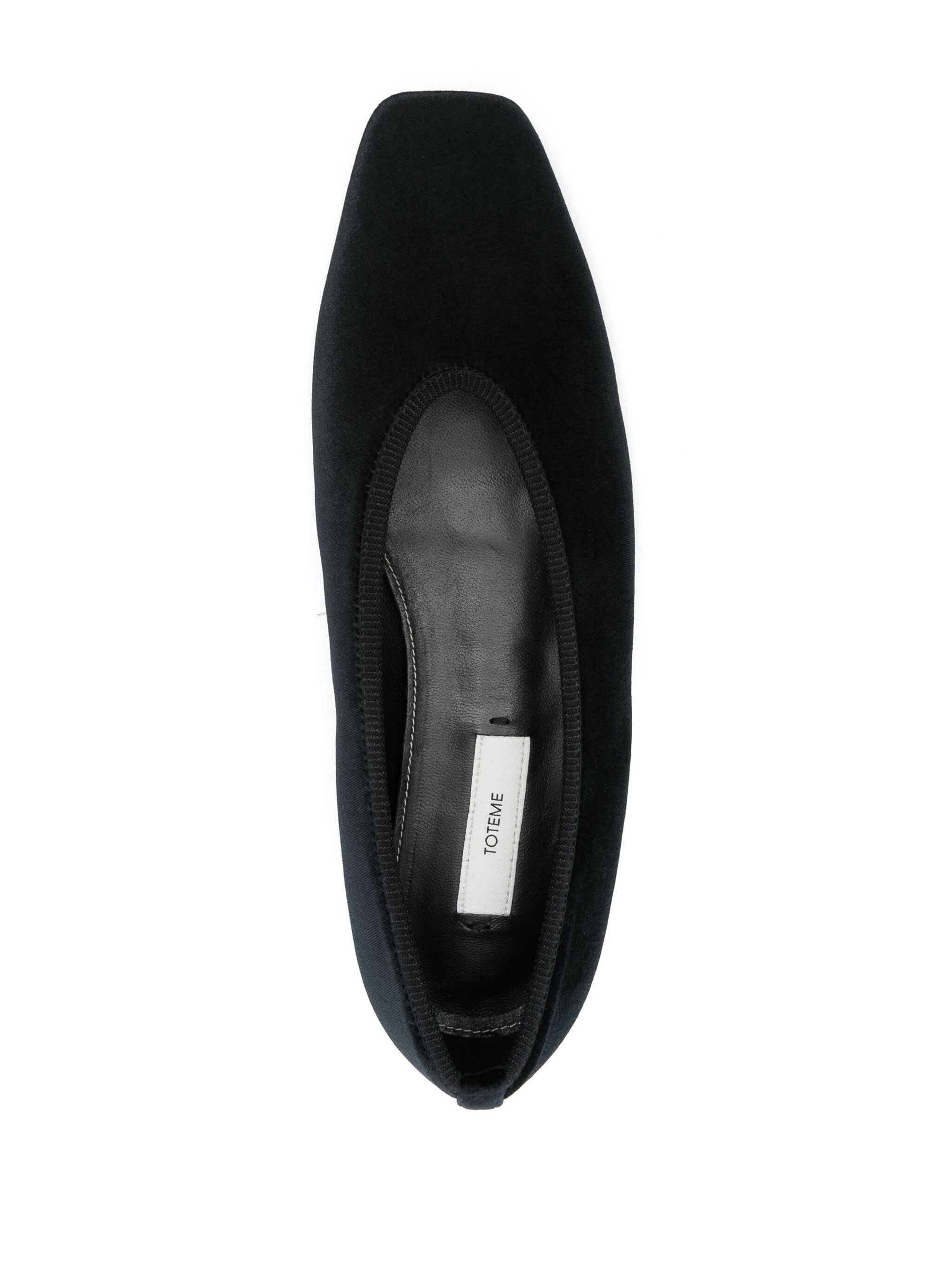 MINIMALIST VELVET BALLERINAS TOTEME