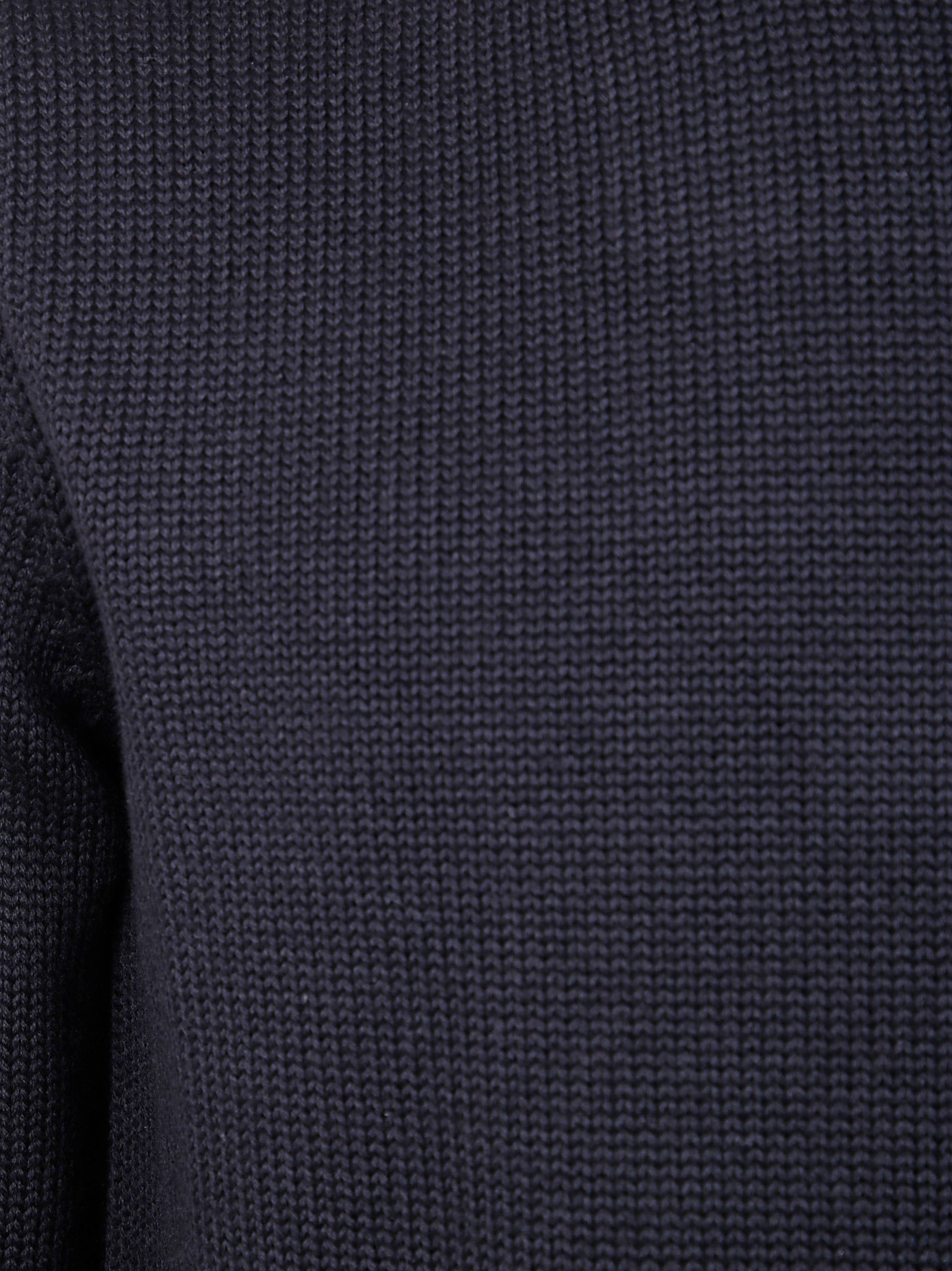 LONG SLEEVES TURTLE NECK SWEATER Nuur