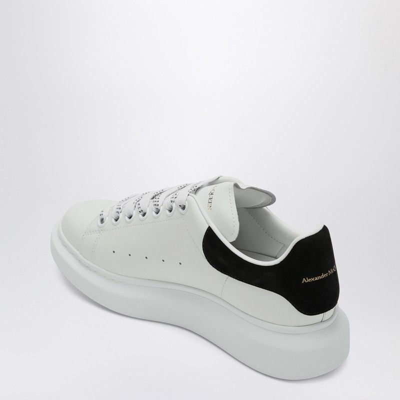 OVERSIZED SNEAKERS IN WHITE/BLACK Alexander McQueen