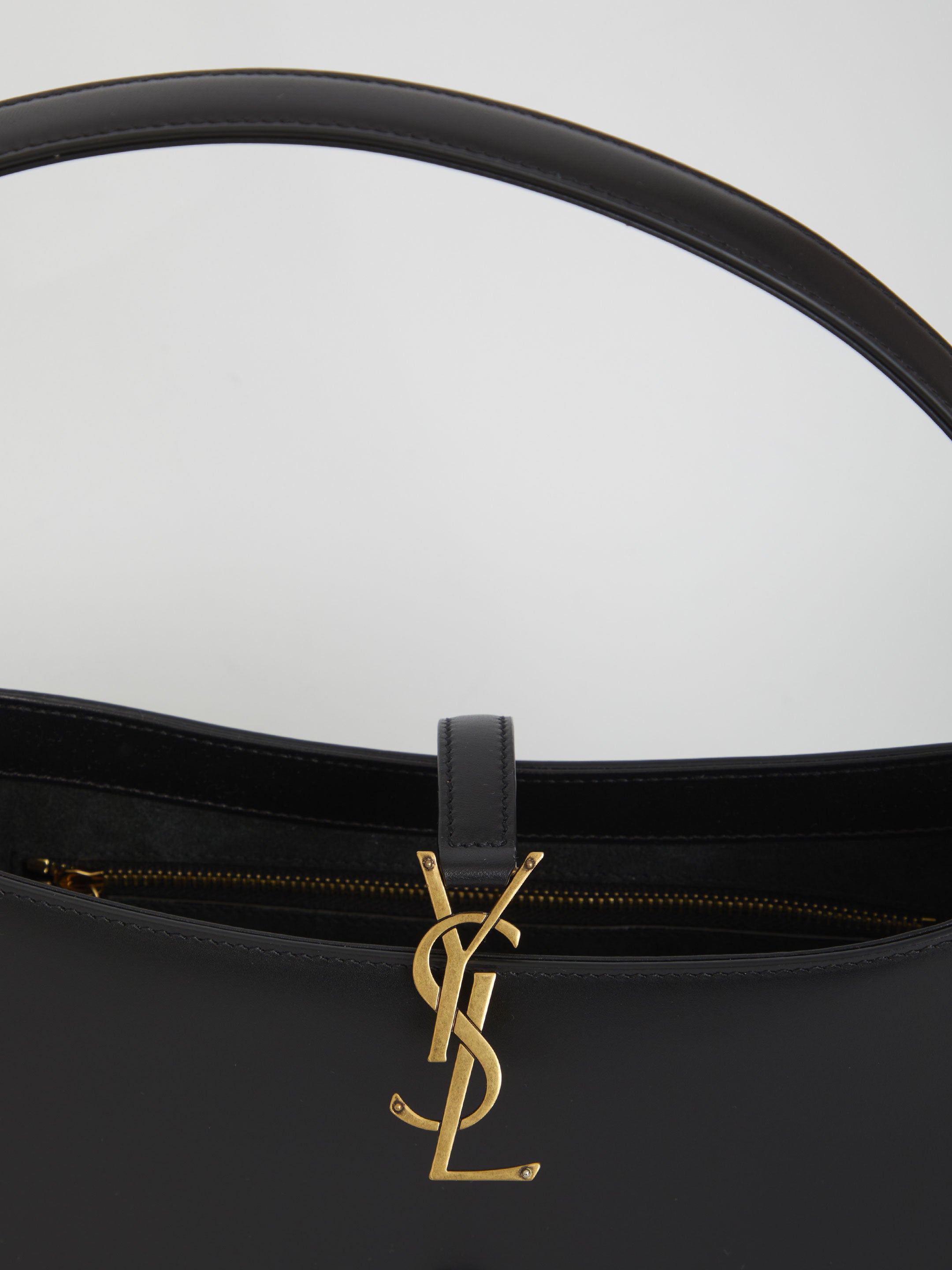 LE 5 À 7 LEATHER SHOULDER BAG Saint Laurent