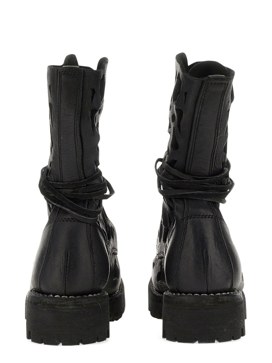 ANKLE BOOT WITH CUT OUT DETAILS Guidi