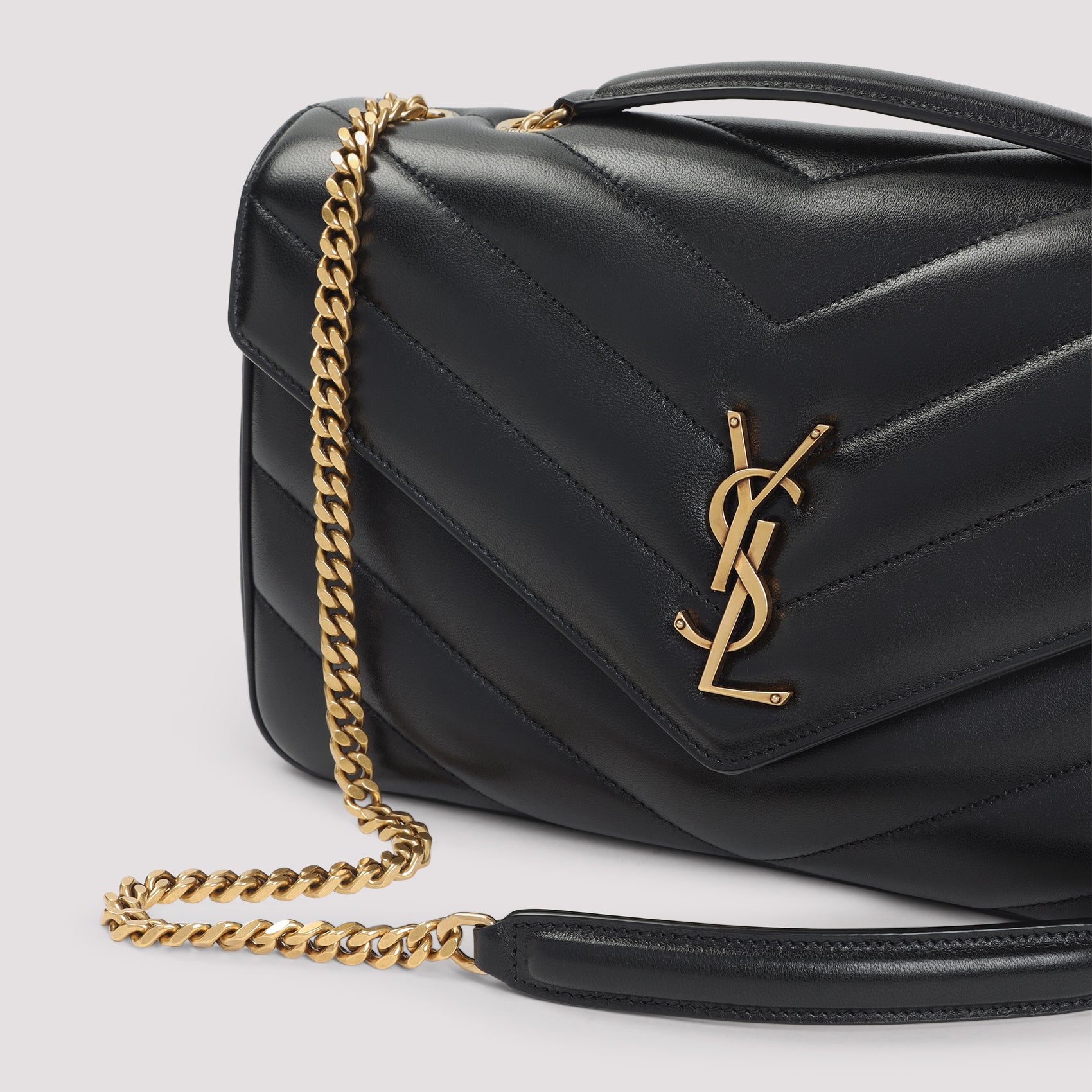 LOULOU MEDIUM BAG IN MATELASSÉ LAMBSKIN Saint Laurent
