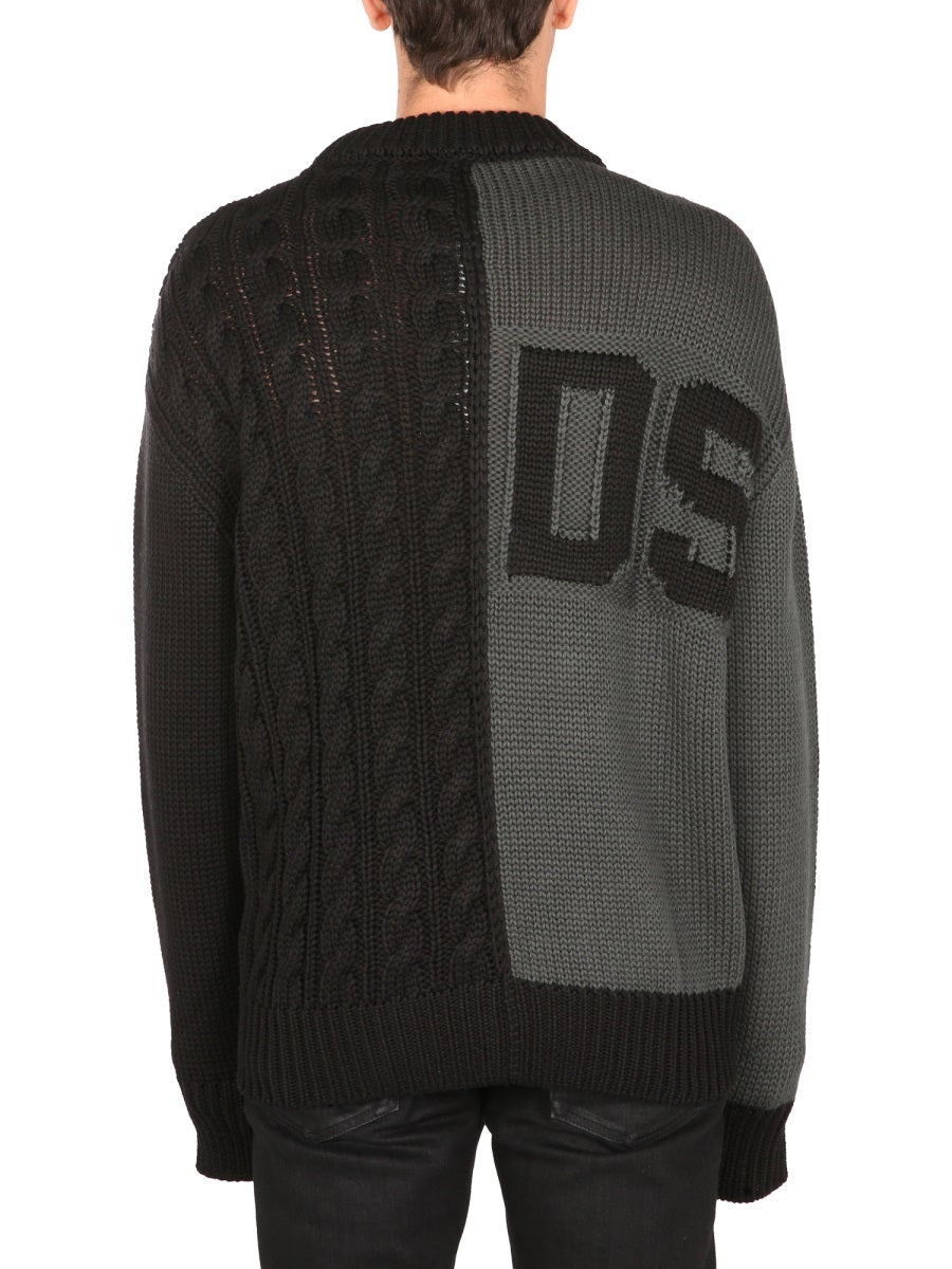 SWEATER WITH LOGO INLAY GCDS