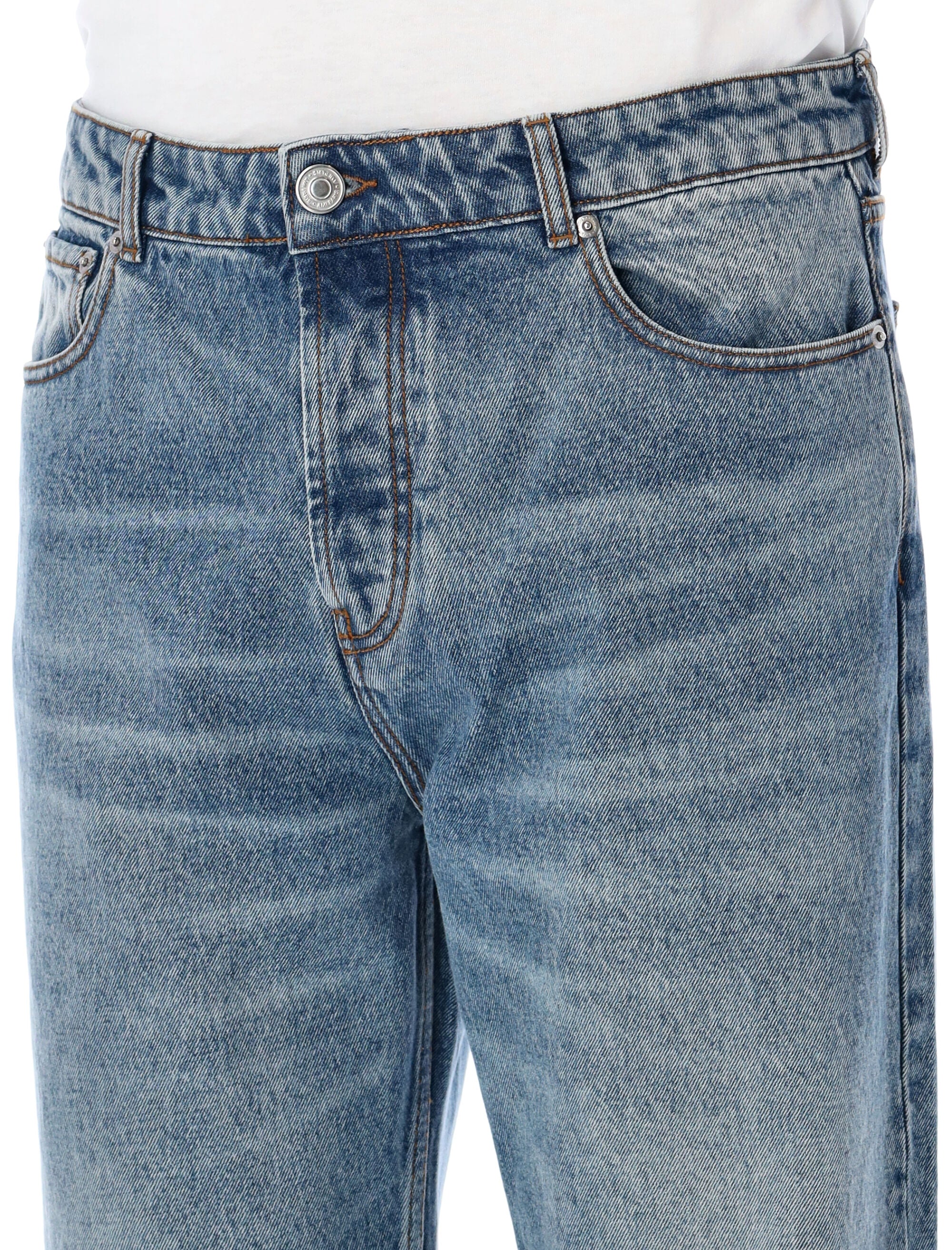 JEANS WITH A WIDE-LEG CUT AMI Paris