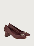 Salvatore Ferragamo leather pump in bordeaux, sole and heel construction view