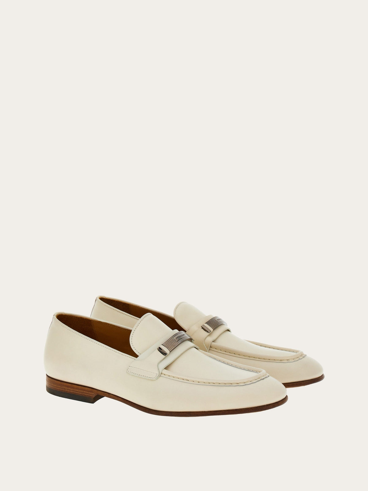 Salvatore Ferragamo leather moccasin in cream, rear view