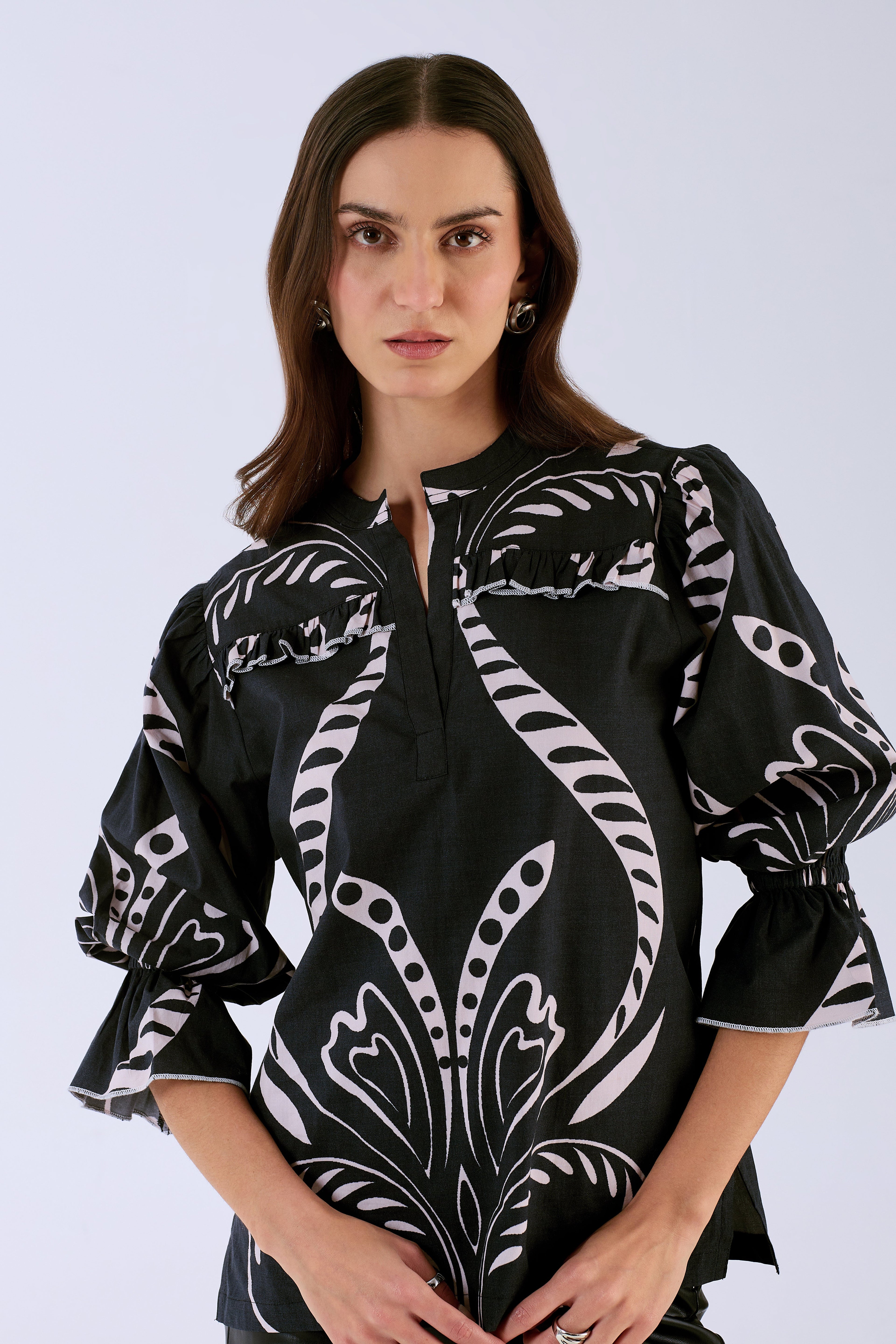 Beyond by Vera cotton poplin blouse sleeve detail with puff