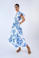 Beyond by Vera Leni dress showing V-neckline and short sleeves, front detail
