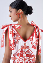 Multicolor Nautilus print mini dress by Beyond by Vera, V-neckline close-up