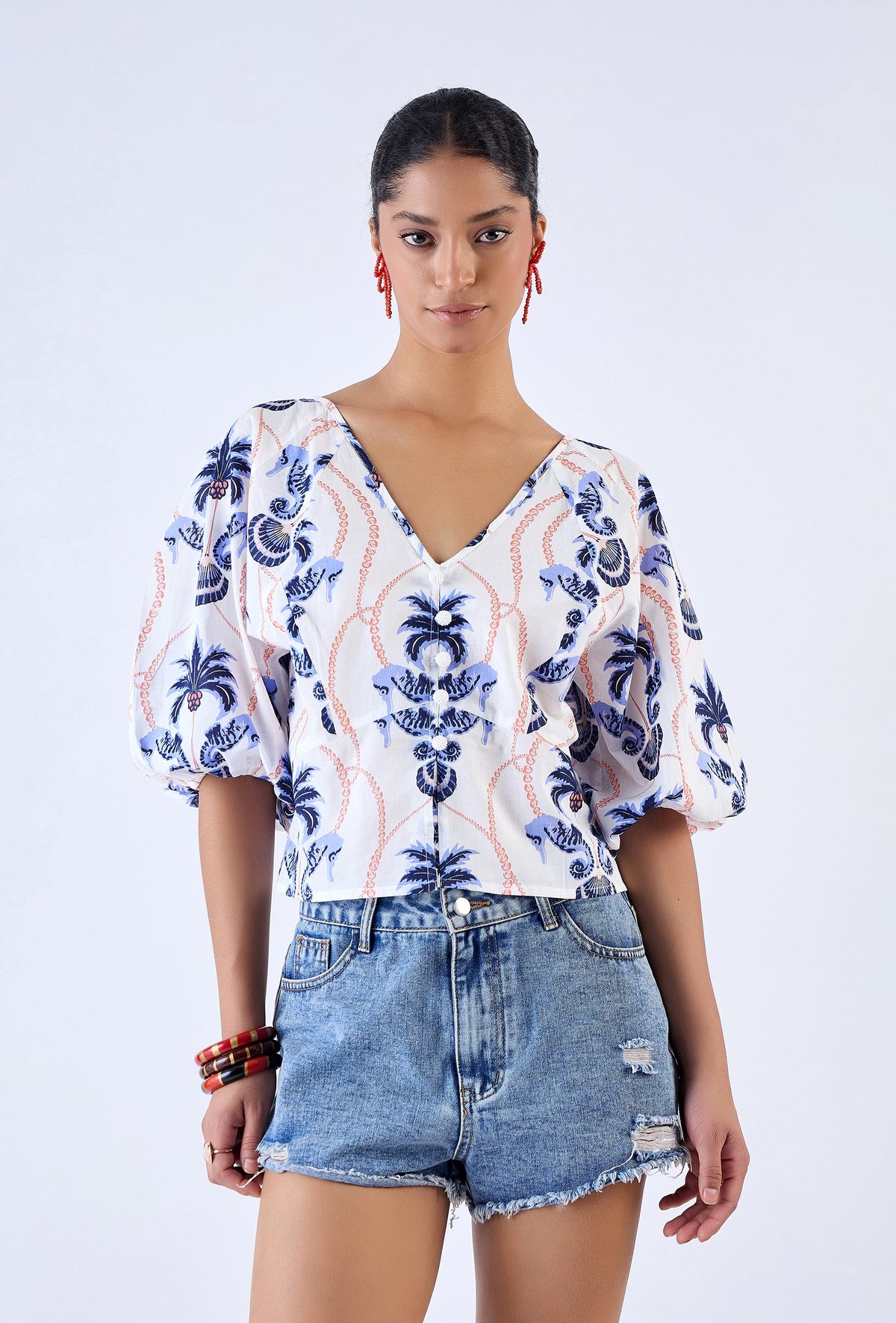 Floral cotton poplin blouse with V-neckline and balloon sleeves by Beyond by Vera, front view