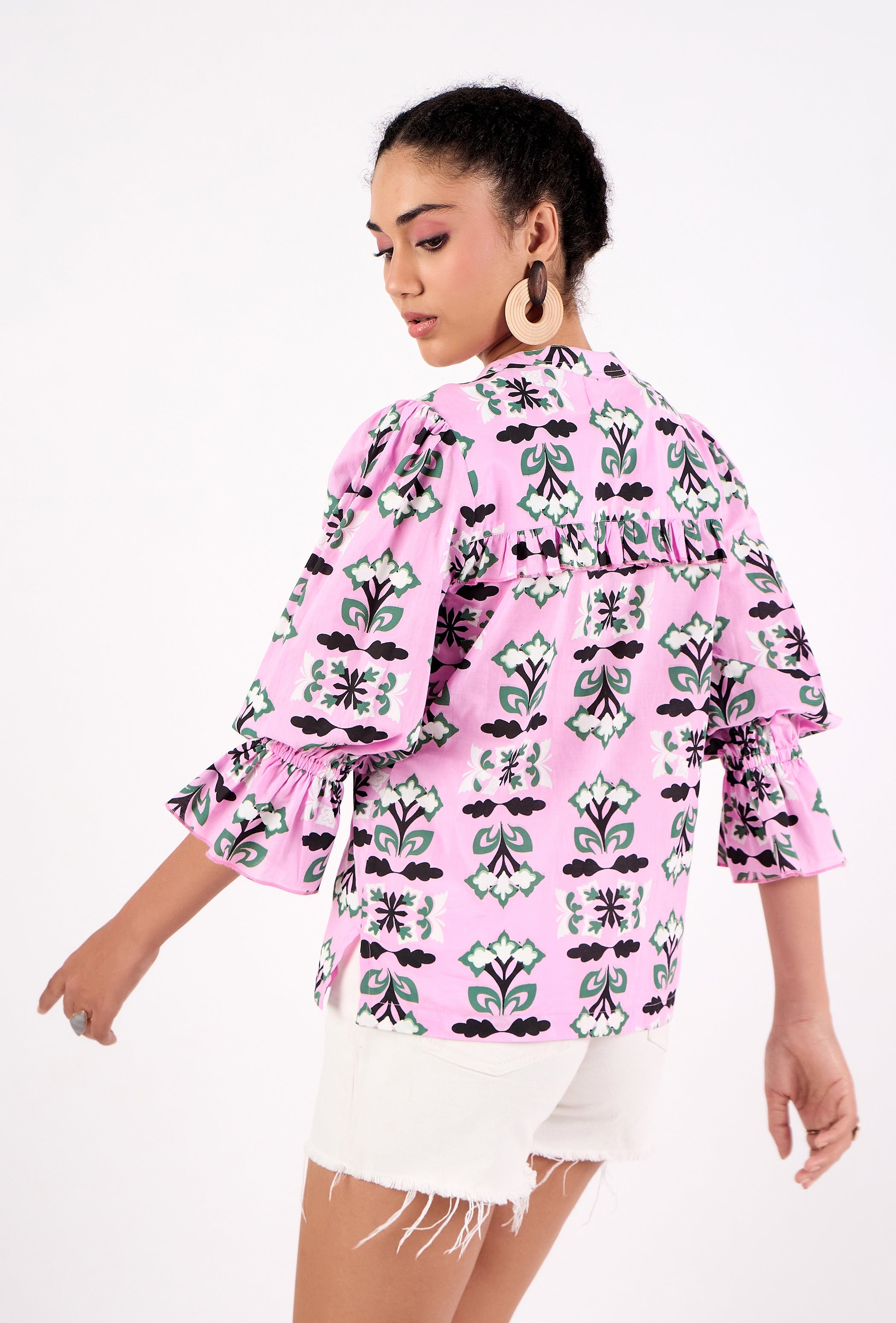 Beyond by Vera blouse with puffed three-quarter sleeves, detail view