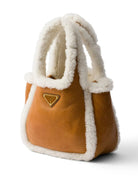 SHOPPING Prada