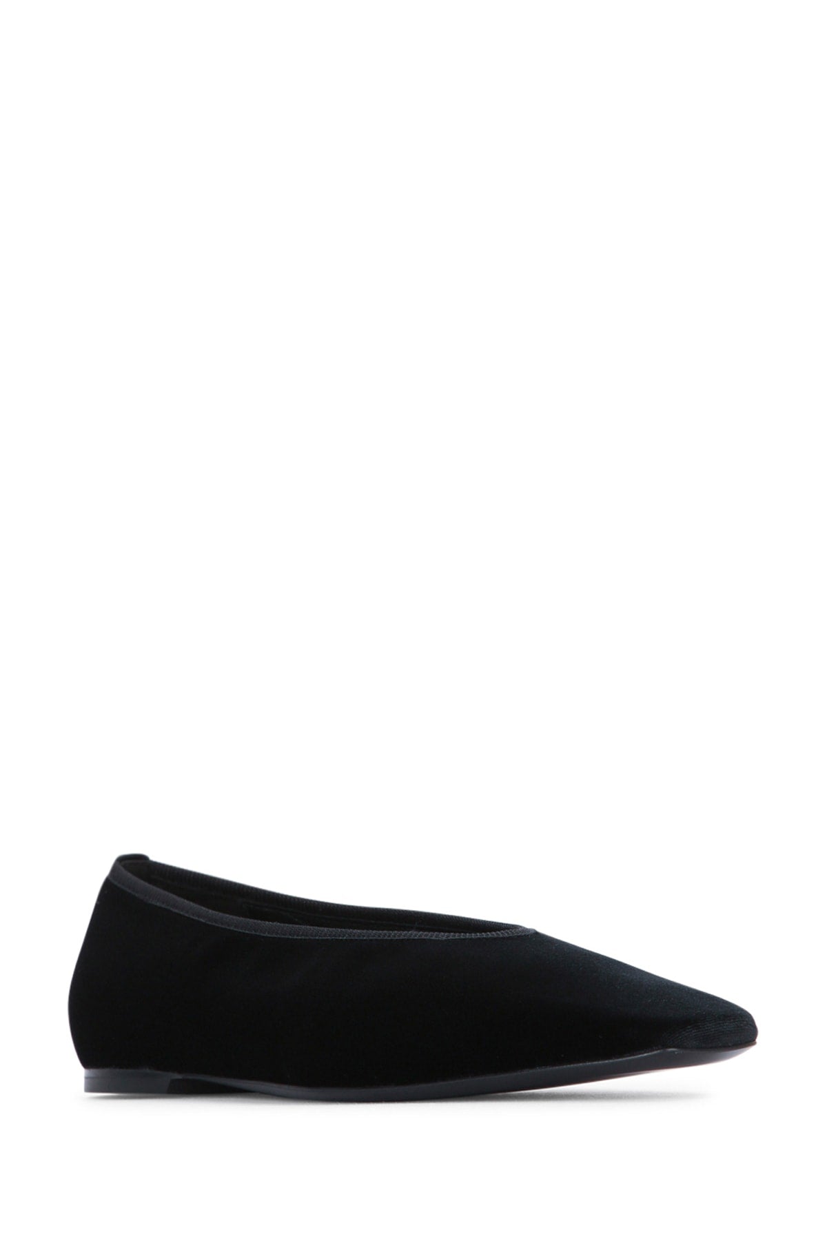 MINIMALIST VELVET BALLERINAS TOTEME