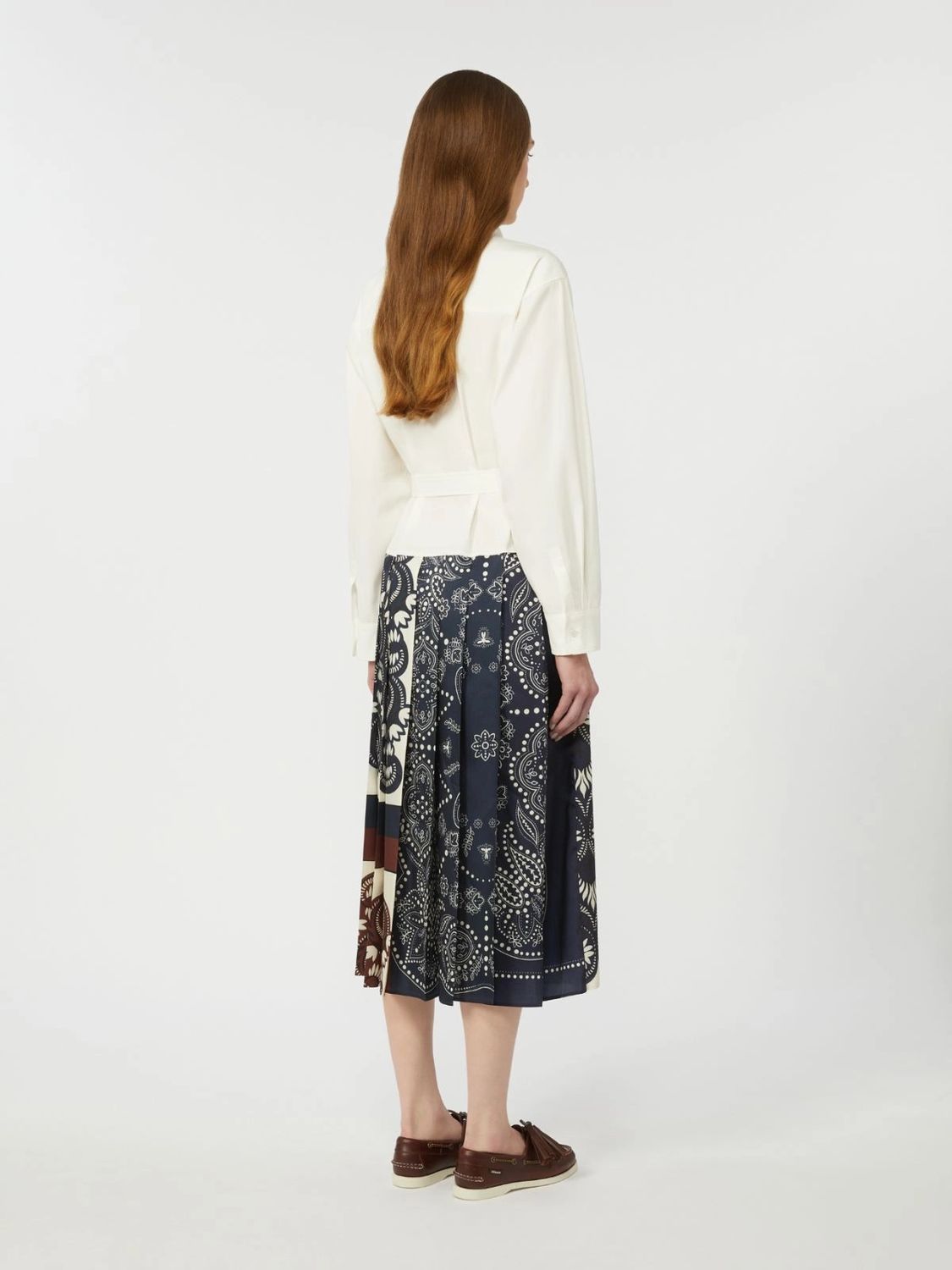 White WEEKEND MAX MARA maxi dress waist tie detail on model