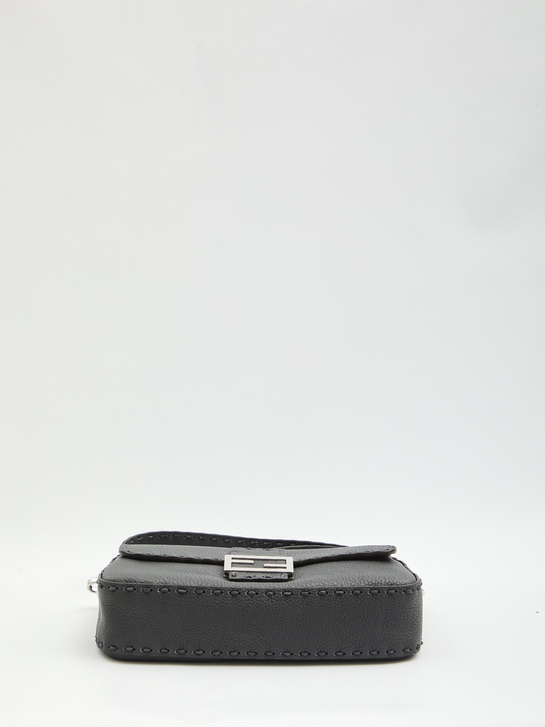 LARGE STITCH BAGUETTE MESSENGER BAG Fendi