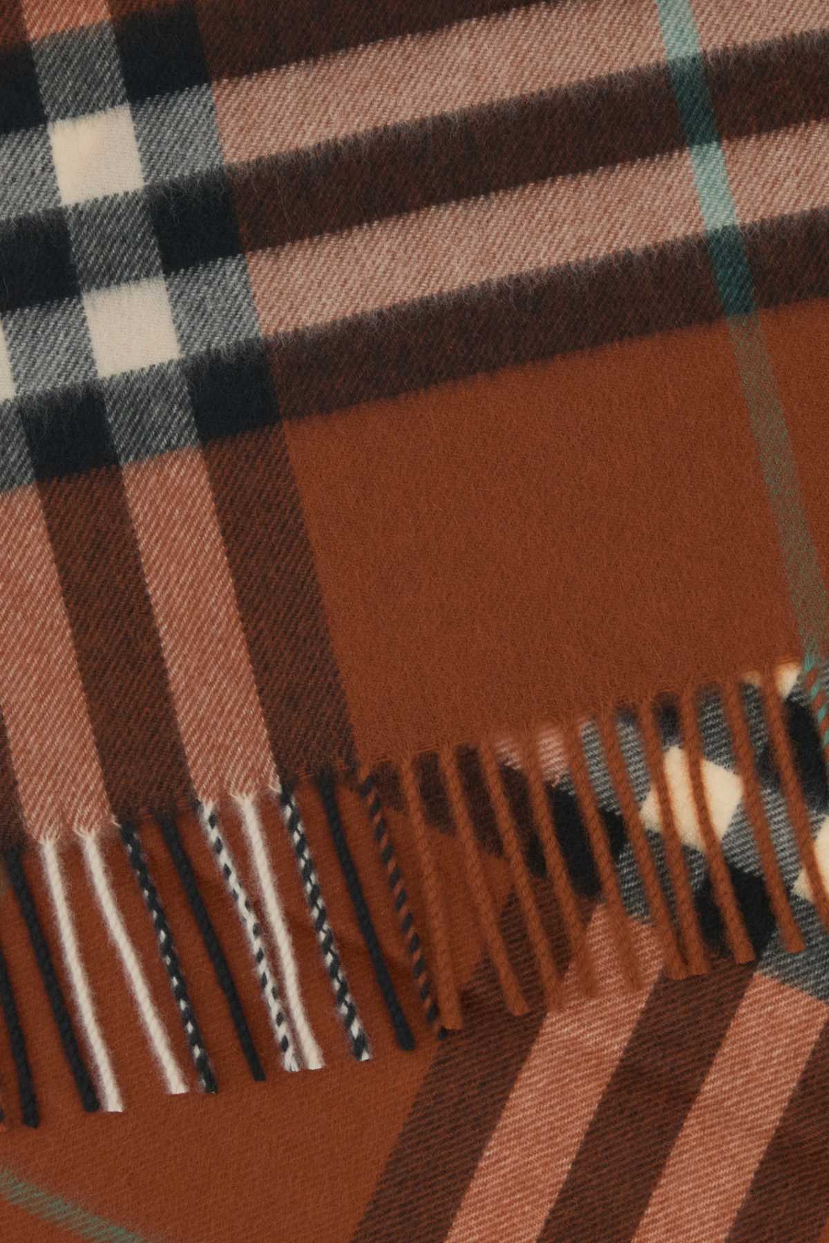 EMBROIDERED CASHMERE SCARF Burberry