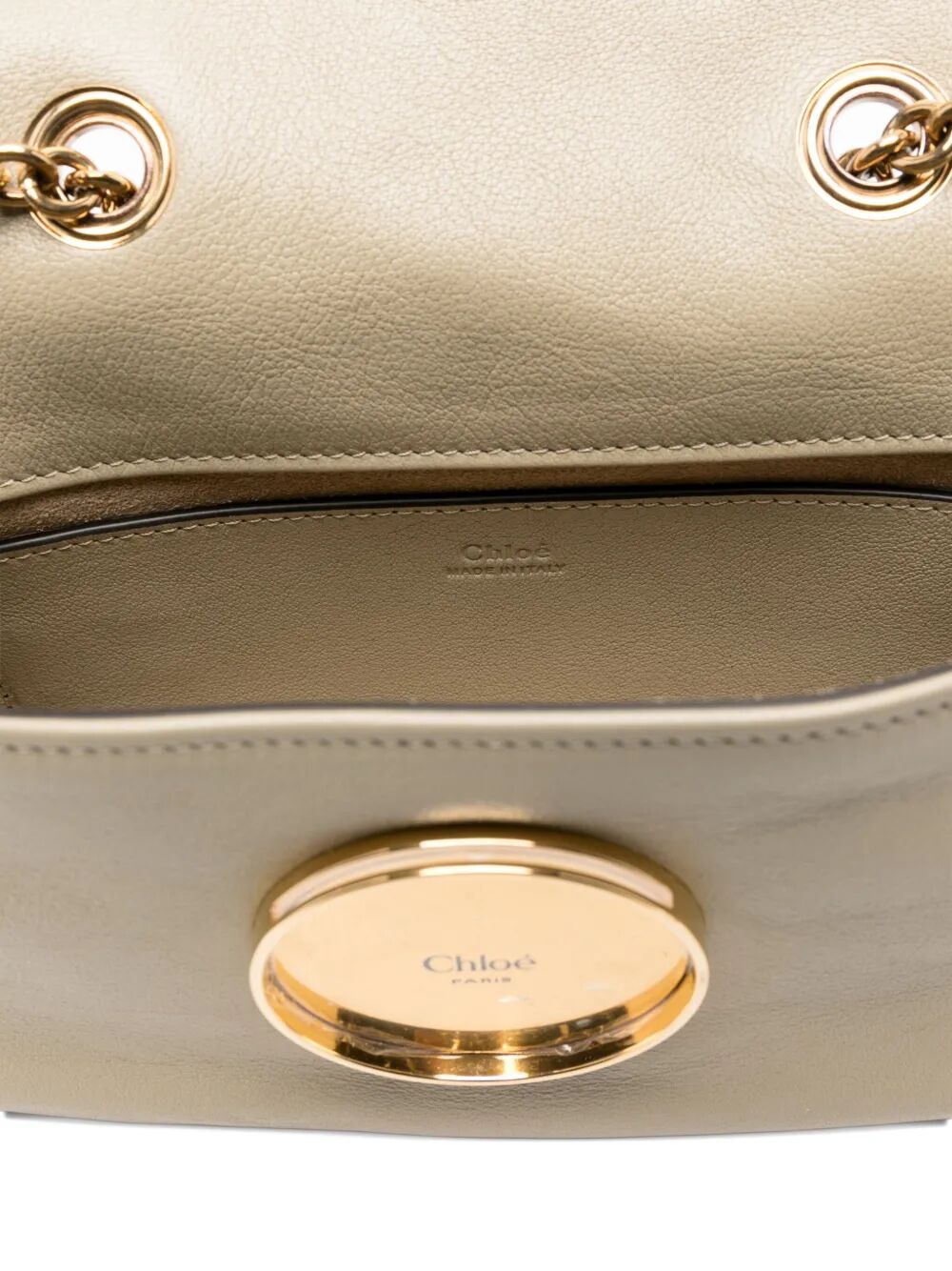S585 - CHLOE HERITAGE Chloé