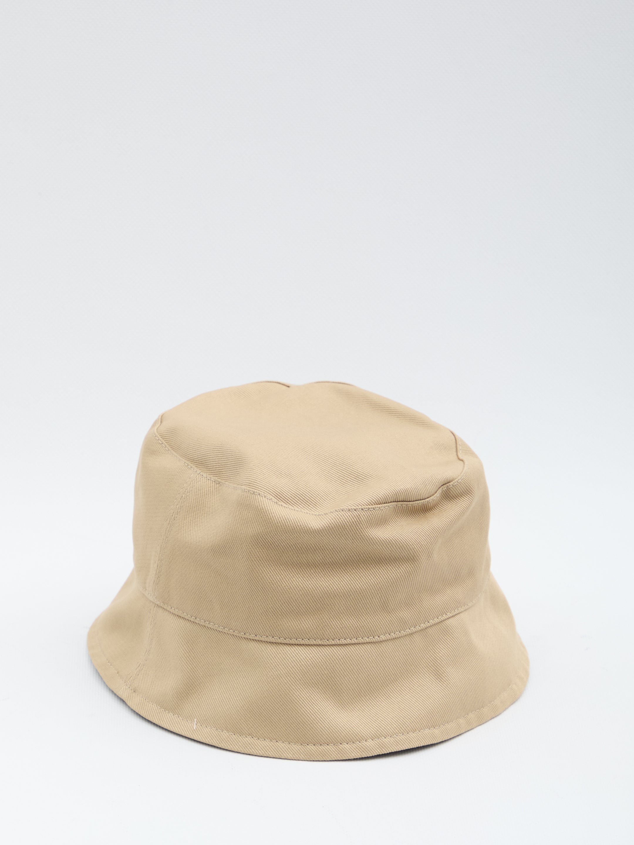BEIGE BUCKET HAT Fendi