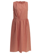 Red checkered sleeveless midi dress by APUNTOB, front view on model