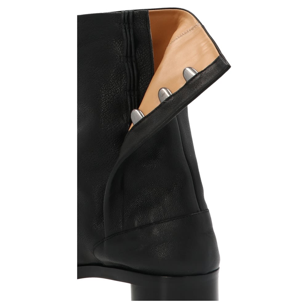 BLACK LEATHER TABI ANKLE BOOTS Maison Margiela