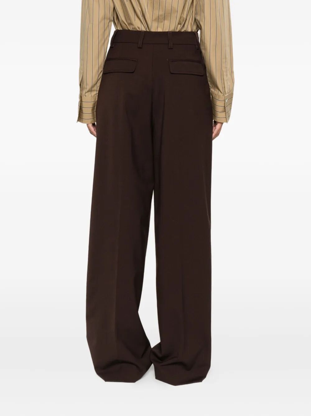 PLEATED TROUSERS WITH POCKETS THE LATEST