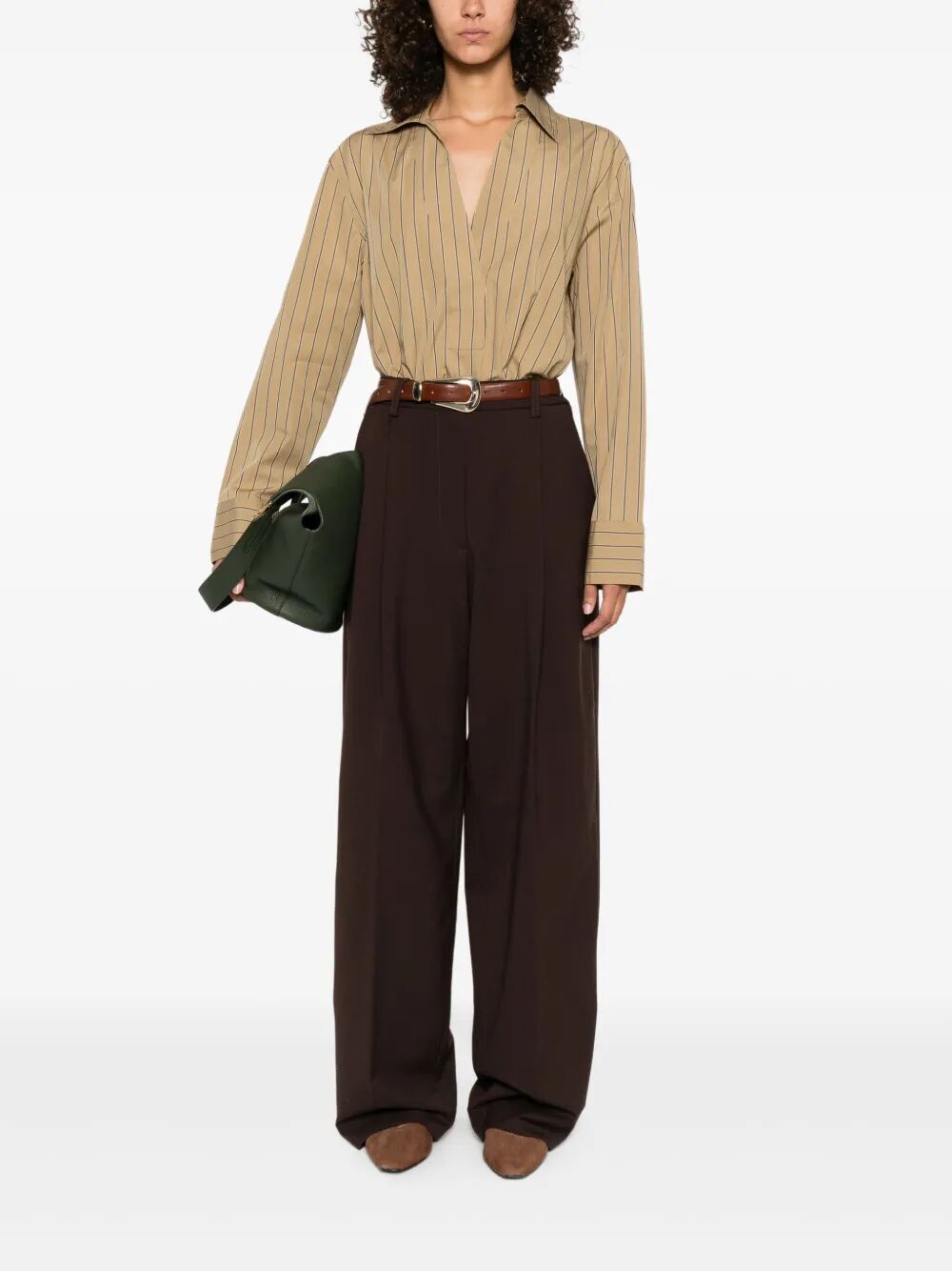PLEATED TROUSERS WITH POCKETS THE LATEST
