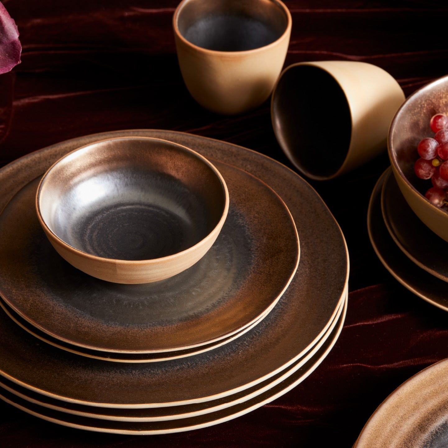 Lemieux et Cie Akita Stoneware Bowl - Thumbnail 3
